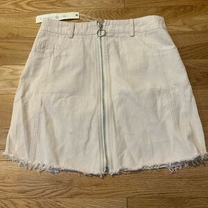 She + Sky Cream Mini Skirt Casual Night Out